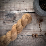 Wild Fibre No. 7 — Naturally Dyed British Wool (Botanical Cutch)